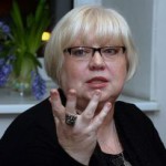 Светлана Крючкова: Знаю, насколько тяжело женщинам в нашей стране